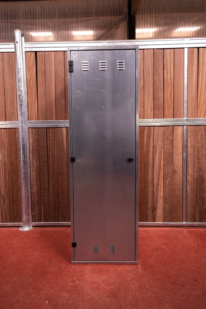 STM1900 fermée.webp