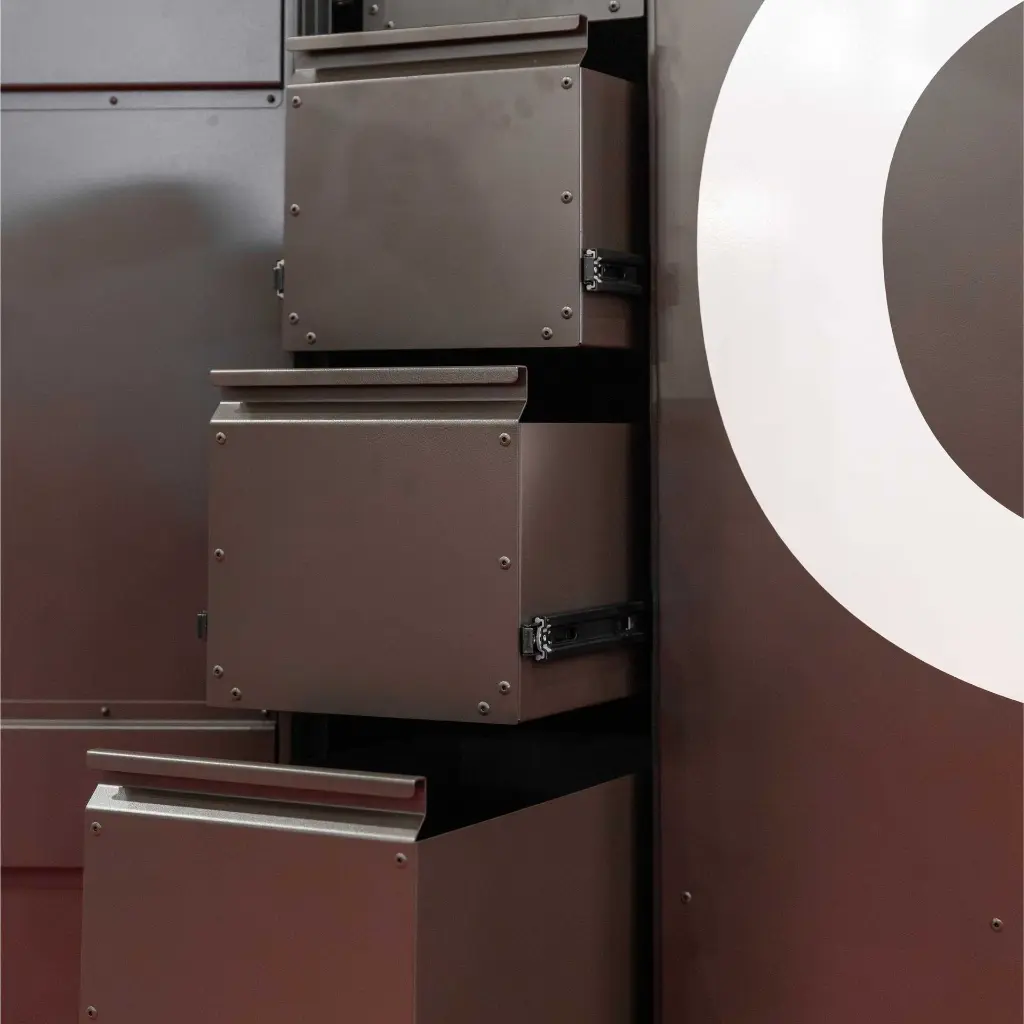 Diligence W alu.webp