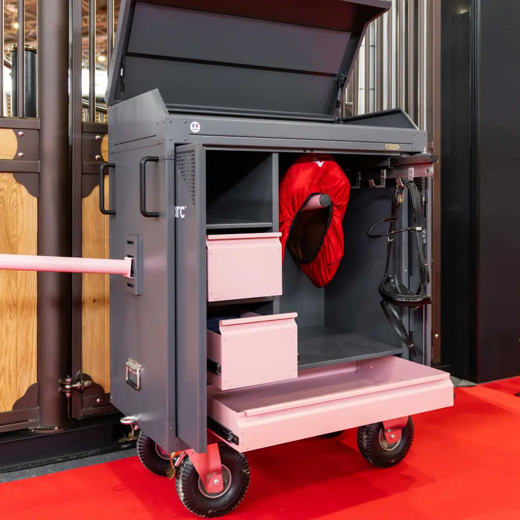 Diligence s+ avec coffre ouverte.webp