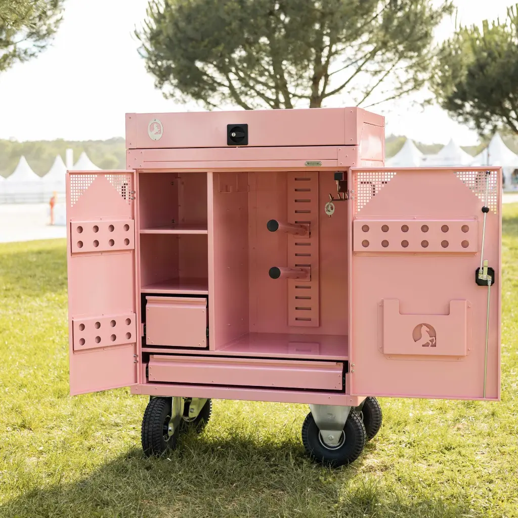 Diligence S avec coffre, ouverte.webp